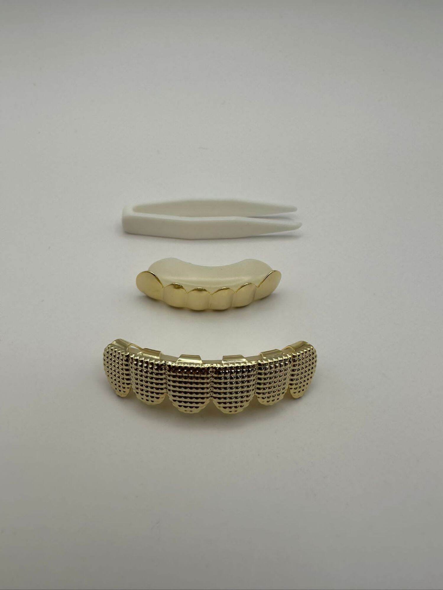 Fake Teeth (2 pcs)