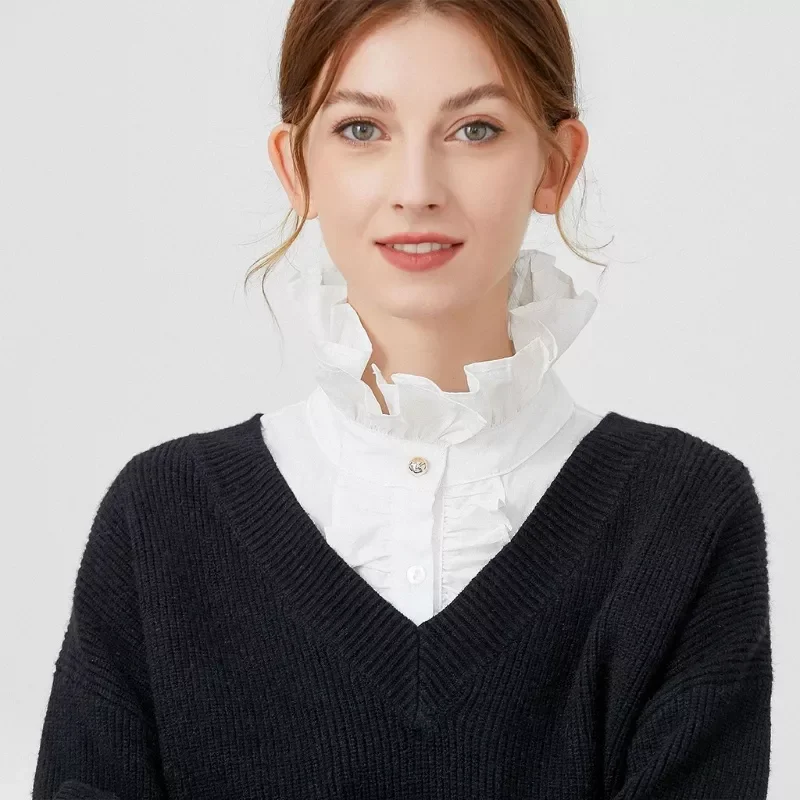 Retro Detachable Collar