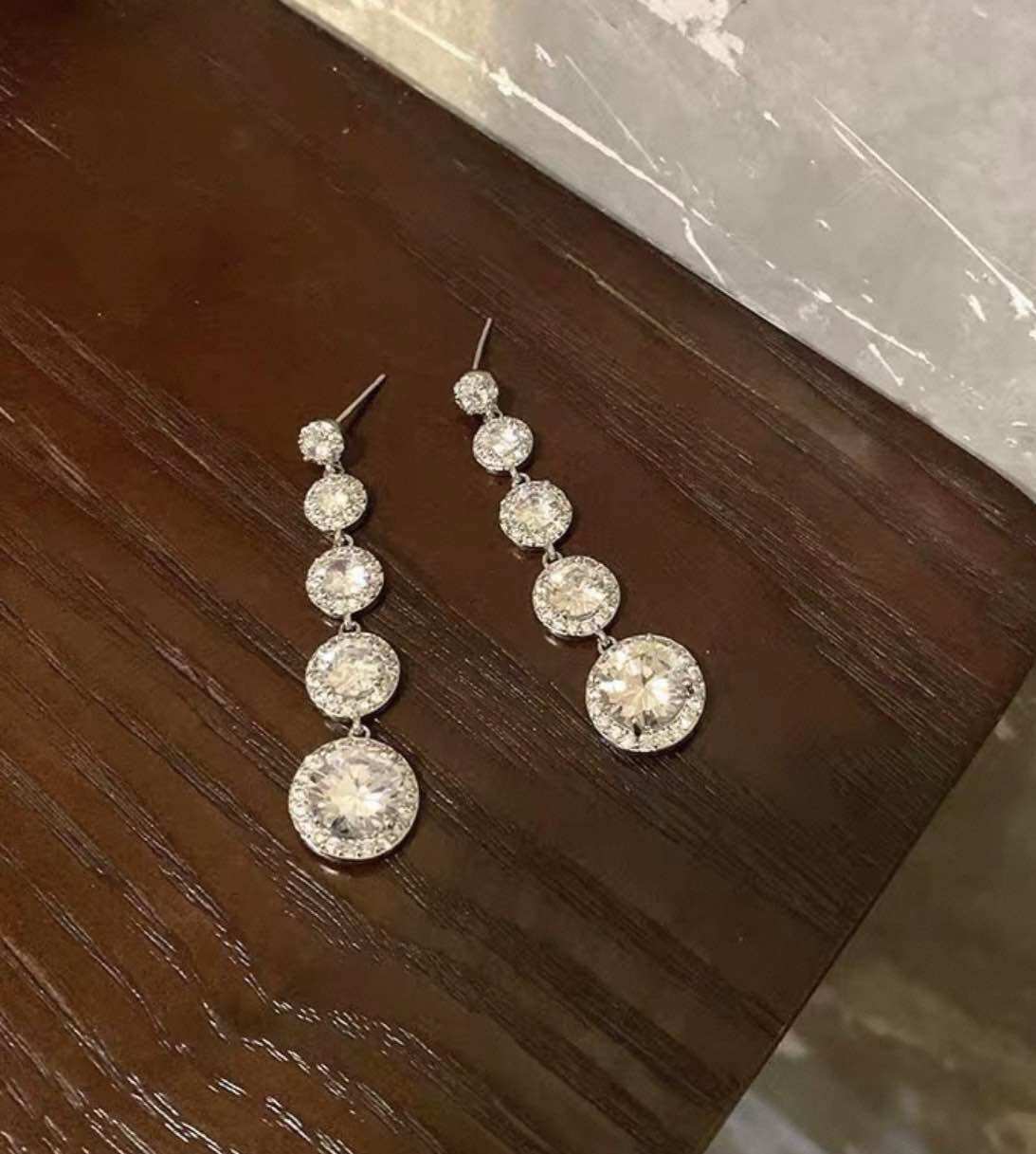 Zirconia Water-Drop Evening Earrings